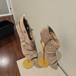 NINE WEST WOMEN'S HEELS SIZE 10
